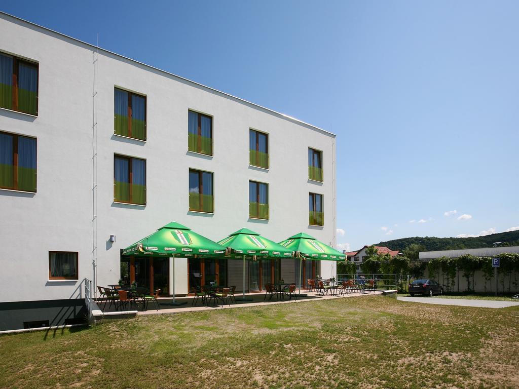 Nad Královnou Hotel&Restaurant Praga Esterno foto