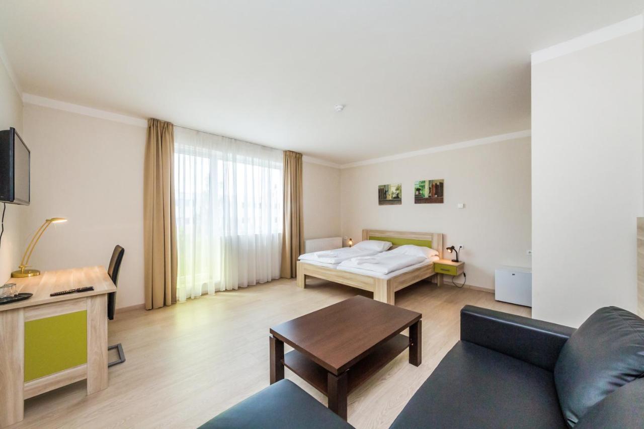 Nad Královnou Hotel&Restaurant Praga Esterno foto